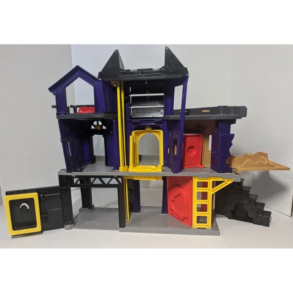 Imaginext DC Super Friends Batgirl City Joker Bank Playset 2011 w Harley Quinn - Picture 4 of 5